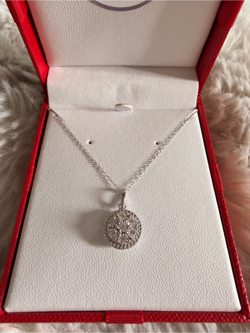 Round Halo Cluster Pendant Necklace
925 Sterling Silver